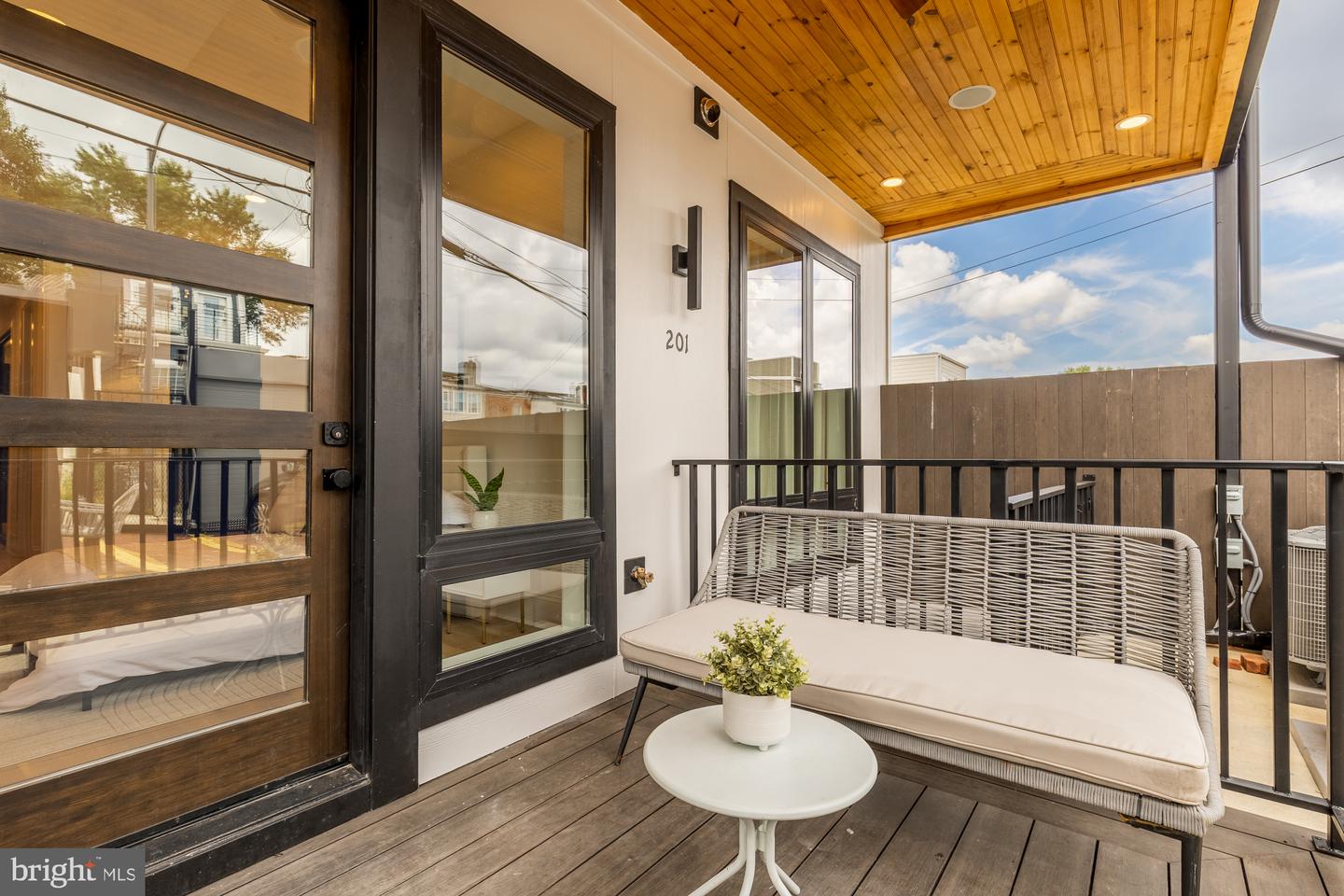733 EUCLID ST NW #201, WASHINGTON, District Of Columbia 20001, 2 Bedrooms Bedrooms, ,2 BathroomsBathrooms,Residential,For sale,733 EUCLID ST NW #201,DCDC2214982 MLS # DCDC2214982