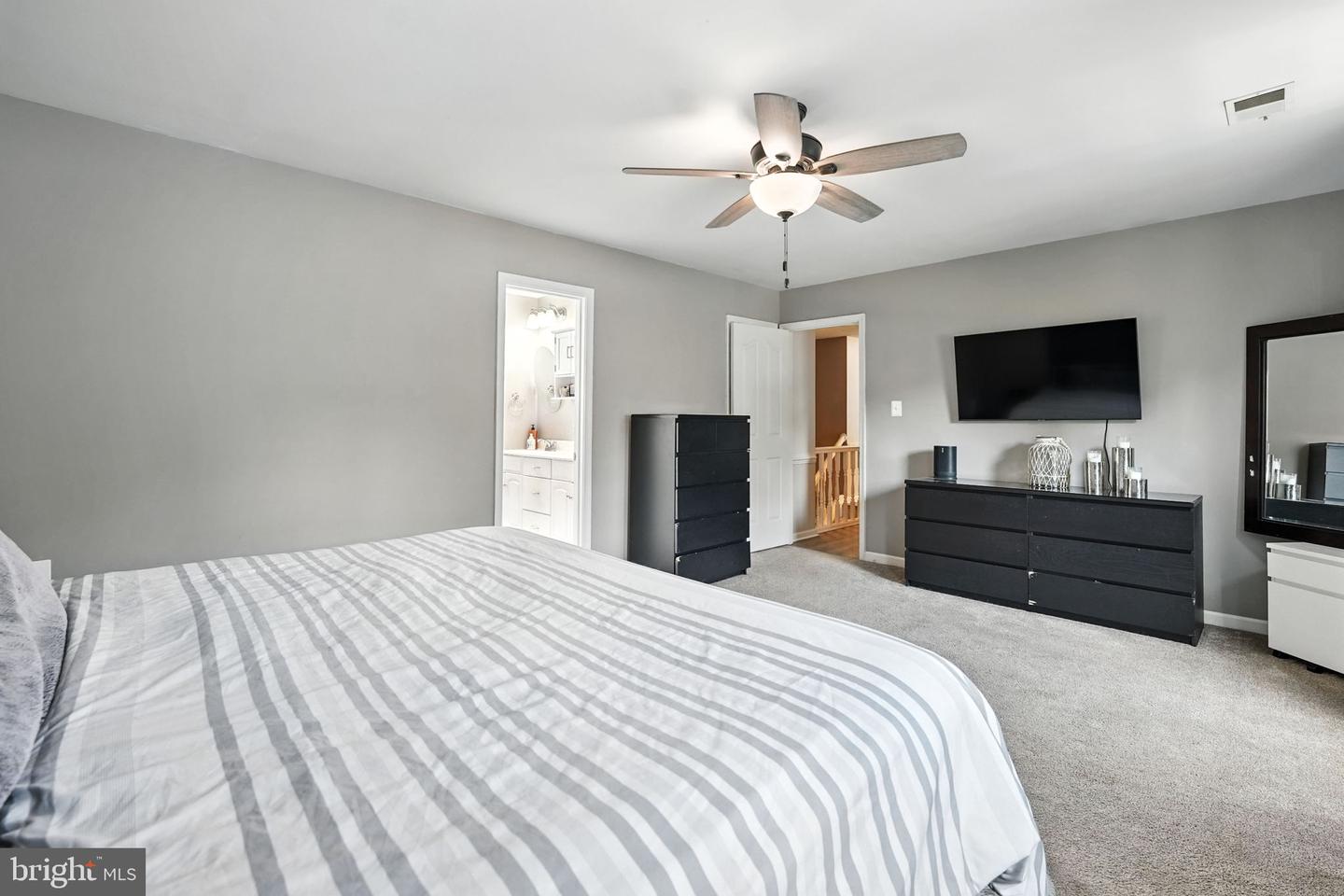 3876 ORIOLE CT, DUMFRIES, Virginia 22025, 4 Bedrooms Bedrooms, ,2 BathroomsBathrooms,Residential,For sale,3876 ORIOLE CT,VAPW2101400 MLS # VAPW2101400