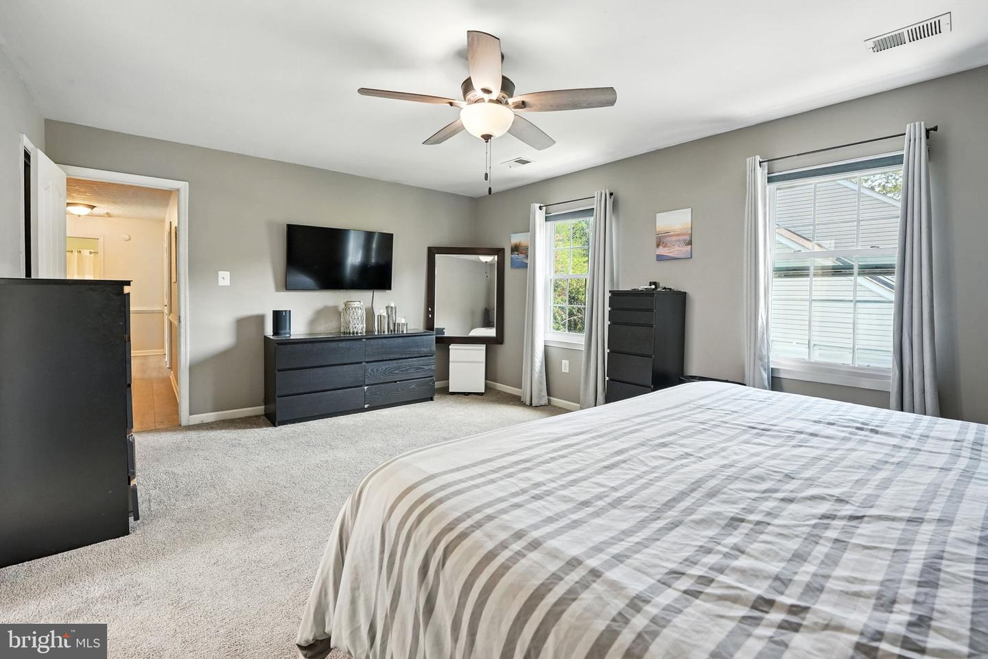 3876 ORIOLE CT, DUMFRIES, Virginia 22025, 4 Bedrooms Bedrooms, ,2 BathroomsBathrooms,Residential,For sale,3876 ORIOLE CT,VAPW2101400 MLS # VAPW2101400