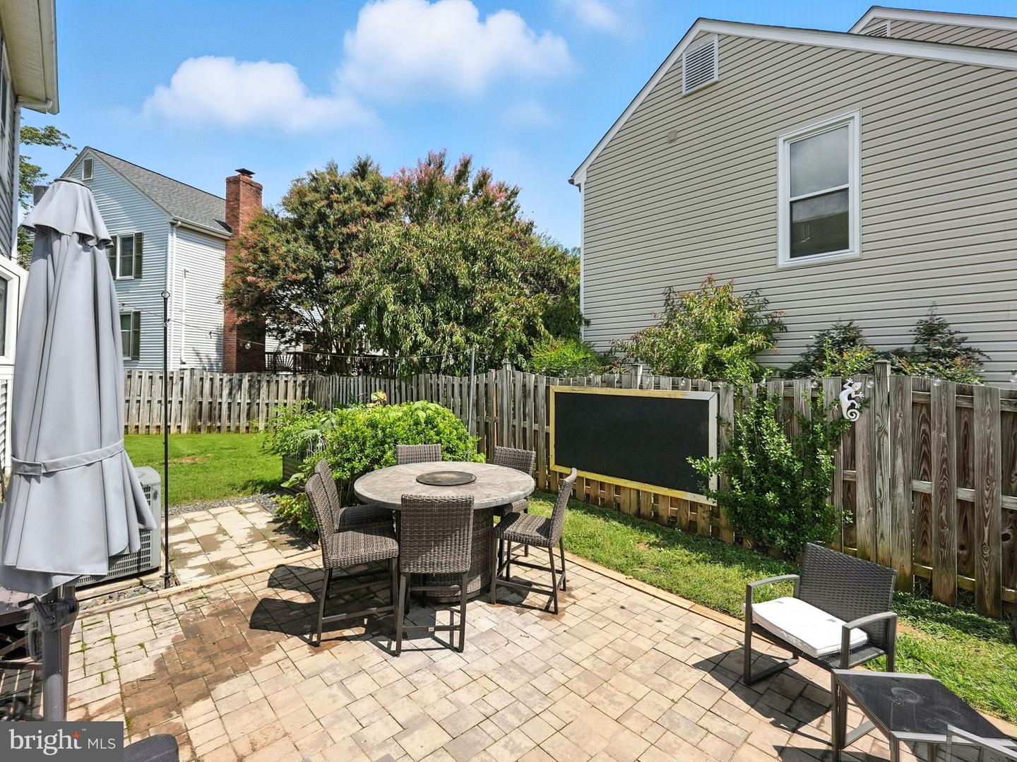 3876 ORIOLE CT, DUMFRIES, Virginia 22025, 4 Bedrooms Bedrooms, ,2 BathroomsBathrooms,Residential,For sale,3876 ORIOLE CT,VAPW2101400 MLS # VAPW2101400