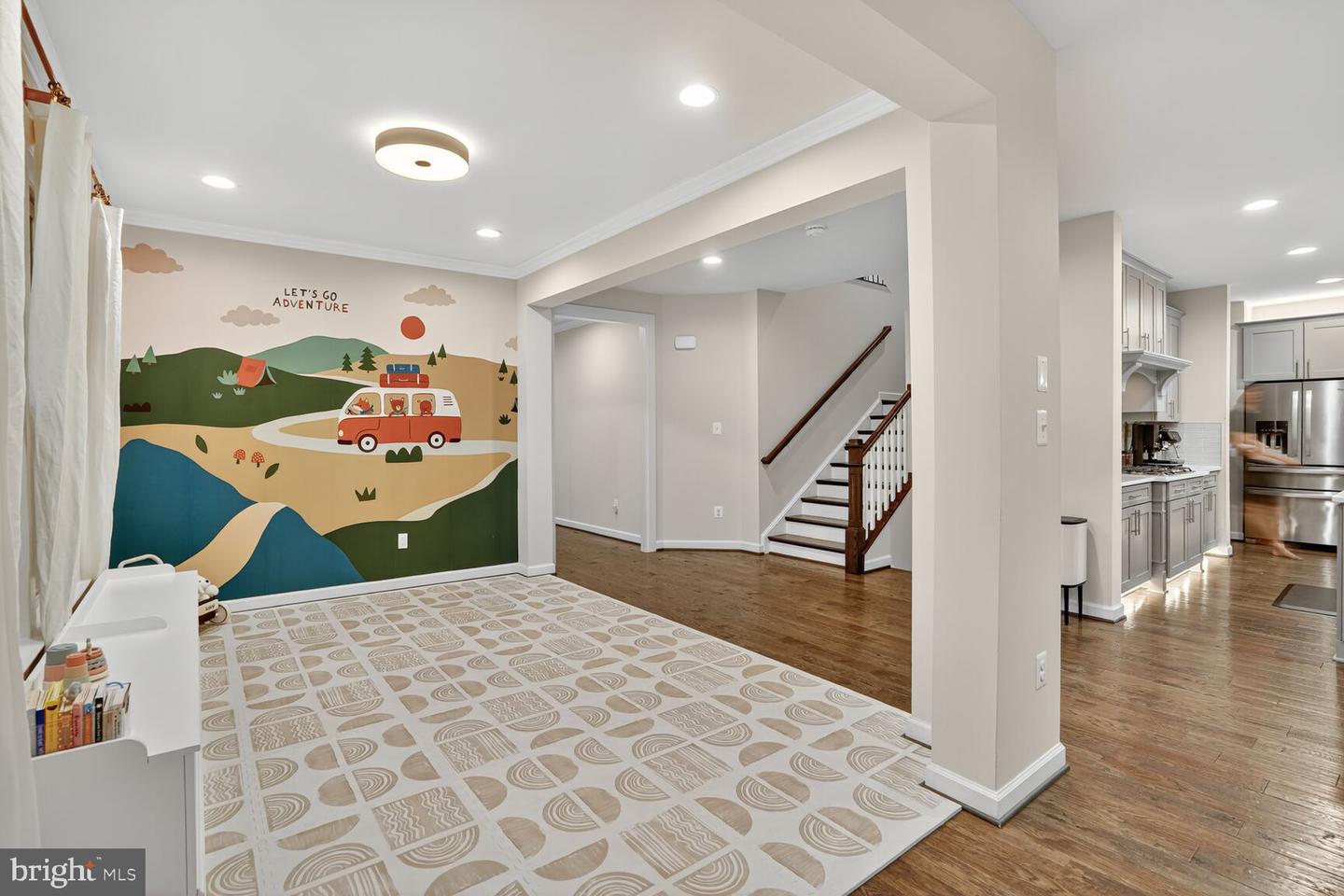 9093 BEAR BRANCH PL, FAIRFAX, Virginia 22031, 4 Bedrooms Bedrooms, ,3 BathroomsBathrooms,Residential,For sale,9093 BEAR BRANCH PL,VAFX2261092 MLS # VAFX2261092
