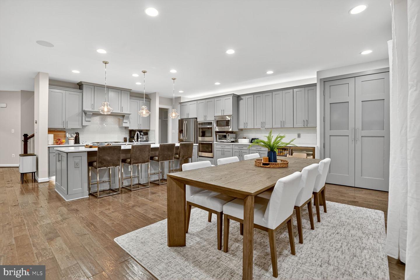 9093 BEAR BRANCH PL, FAIRFAX, Virginia 22031, 4 Bedrooms Bedrooms, ,3 BathroomsBathrooms,Residential,For sale,9093 BEAR BRANCH PL,VAFX2261092 MLS # VAFX2261092