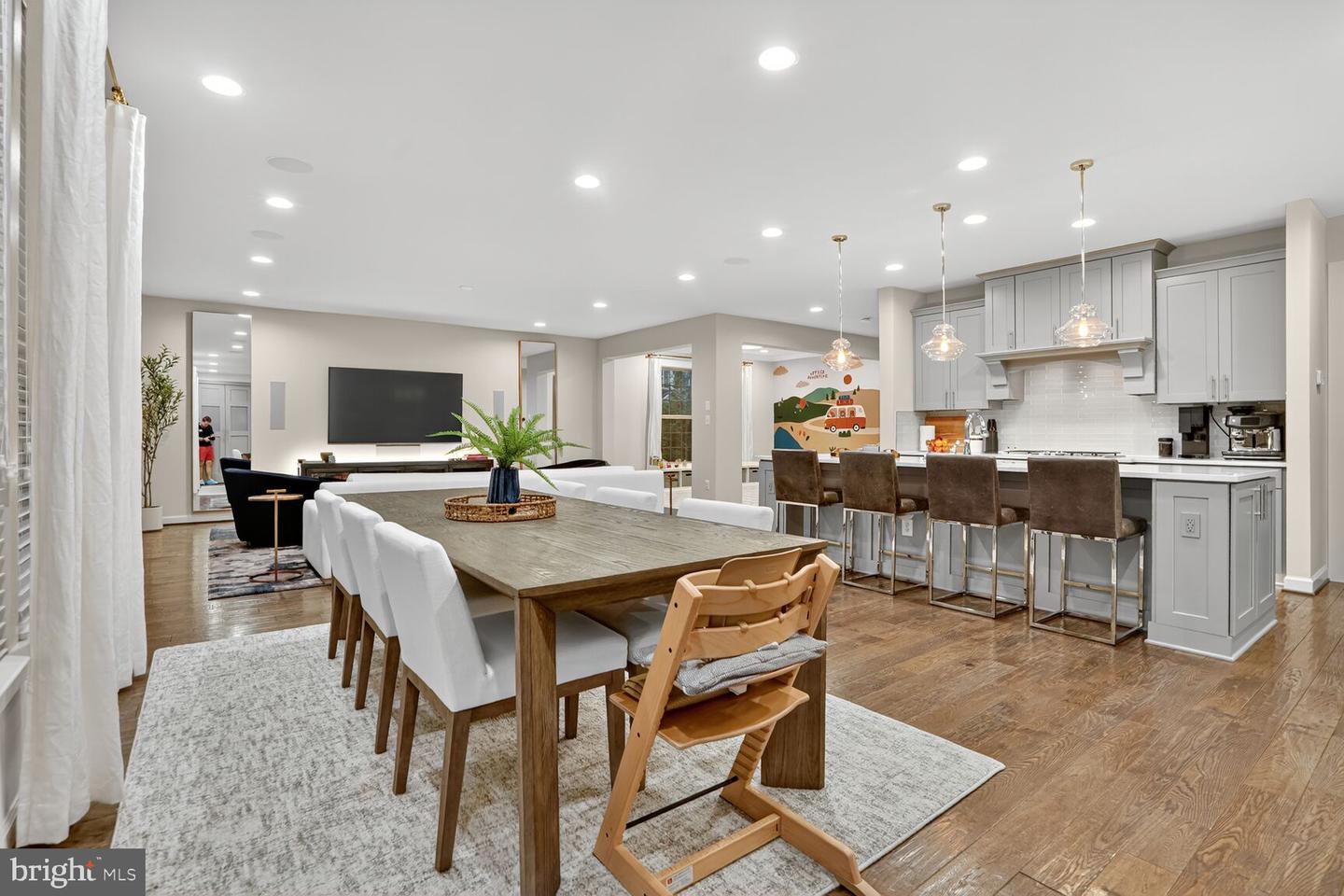 9093 BEAR BRANCH PL, FAIRFAX, Virginia 22031, 4 Bedrooms Bedrooms, ,3 BathroomsBathrooms,Residential,For sale,9093 BEAR BRANCH PL,VAFX2261092 MLS # VAFX2261092