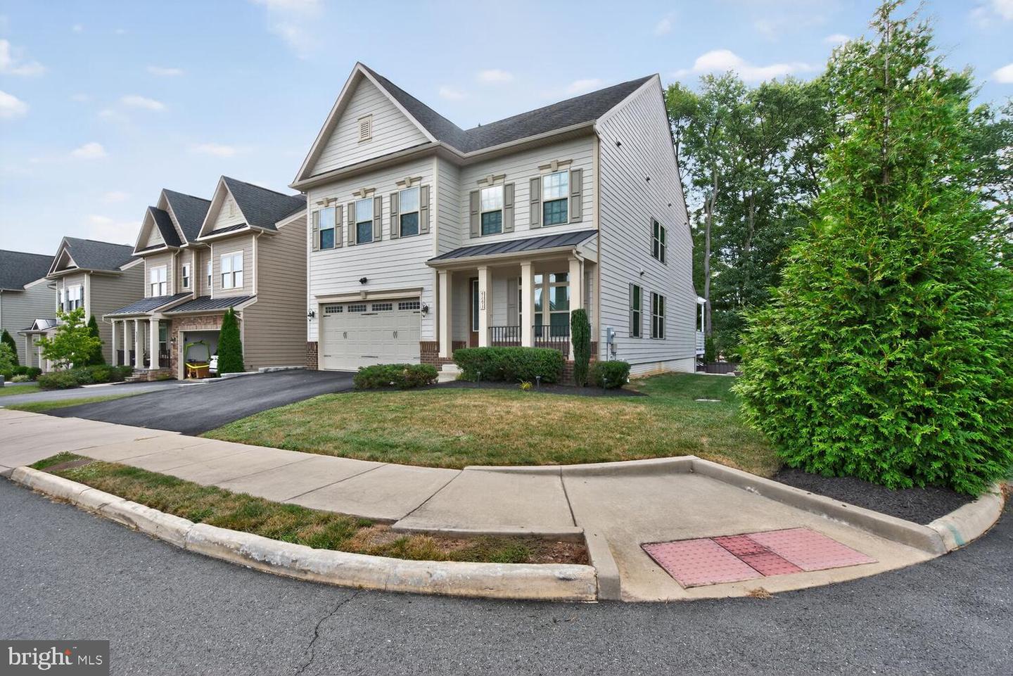 9093 BEAR BRANCH PL, FAIRFAX, Virginia 22031, 4 Bedrooms Bedrooms, ,3 BathroomsBathrooms,Residential,For sale,9093 BEAR BRANCH PL,VAFX2261092 MLS # VAFX2261092