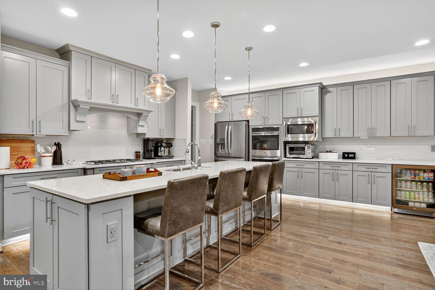 9093 BEAR BRANCH PL, FAIRFAX, Virginia 22031, 4 Bedrooms Bedrooms, ,3 BathroomsBathrooms,Residential,For sale,9093 BEAR BRANCH PL,VAFX2261092 MLS # VAFX2261092