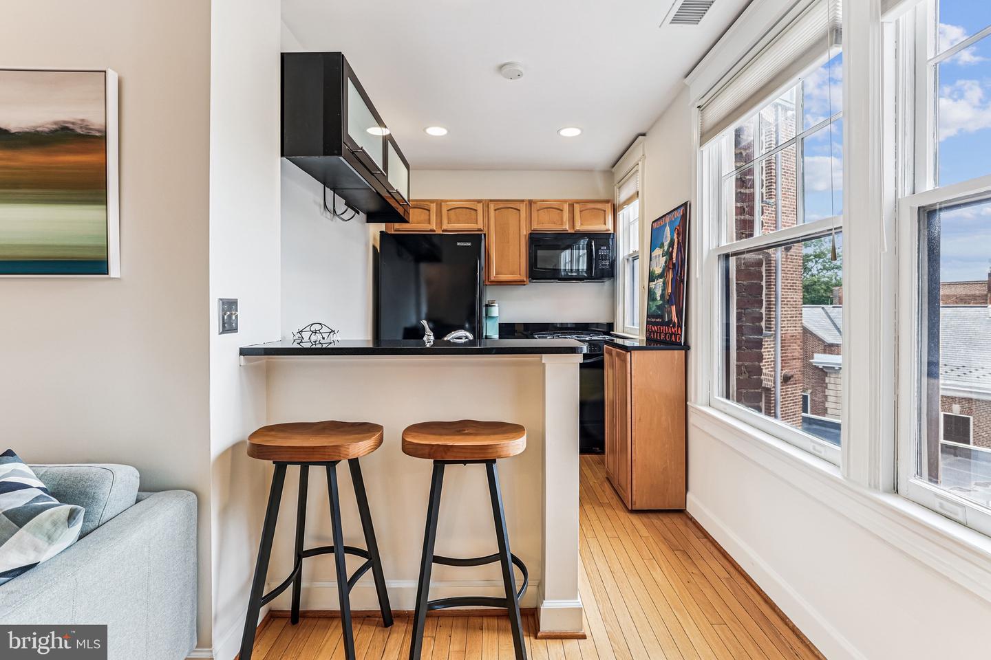 2902 PORTER ST NW #43, WASHINGTON, District Of Columbia 20008, 1 Bedroom Bedrooms, ,1 BathroomBathrooms,Residential,For sale,2902 PORTER ST NW #43,DCDC2215032 MLS # DCDC2215032