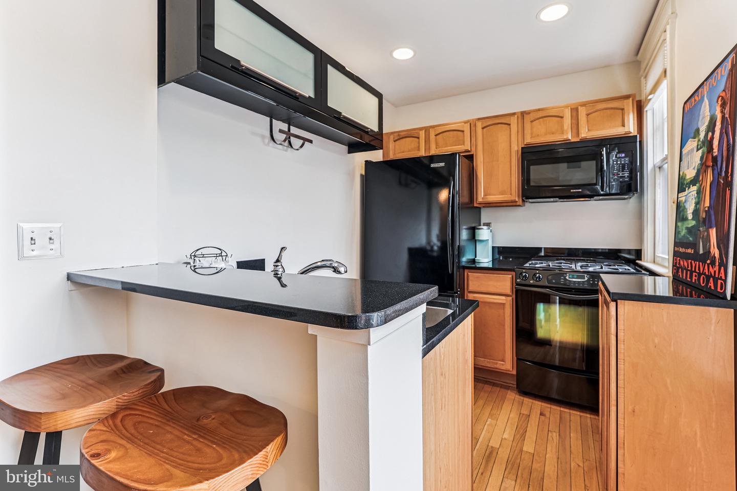 2902 PORTER ST NW #43, WASHINGTON, District Of Columbia 20008, 1 Bedroom Bedrooms, ,1 BathroomBathrooms,Residential,For sale,2902 PORTER ST NW #43,DCDC2215032 MLS # DCDC2215032