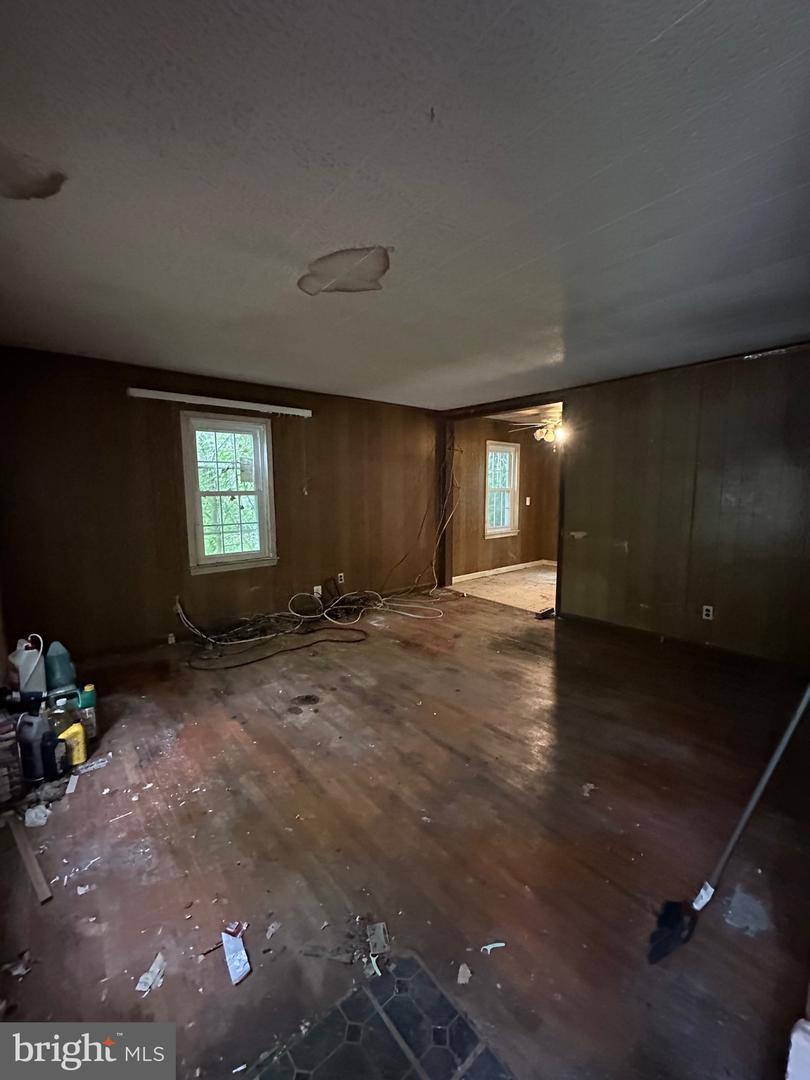 4025 HALLMAN ST, FAIRFAX, Virginia 22030, 2 Bedrooms Bedrooms, ,2 BathroomsBathrooms,Residential,For sale,4025 HALLMAN ST,VAFC2006788 MLS # VAFC2006788