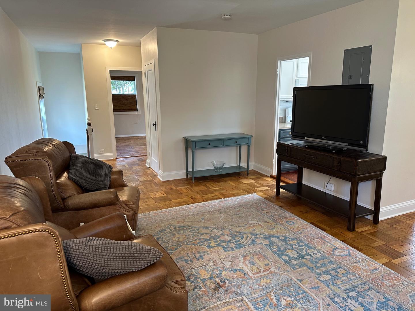 1423 MARTHA CUSTIS DR, ALEXANDRIA, Virginia 22302, 1 Bedroom Bedrooms, 5 Rooms Rooms,1 BathroomBathrooms,Residential,For sale,1423 MARTHA CUSTIS DR,VAAX2048556 MLS # VAAX2048556
