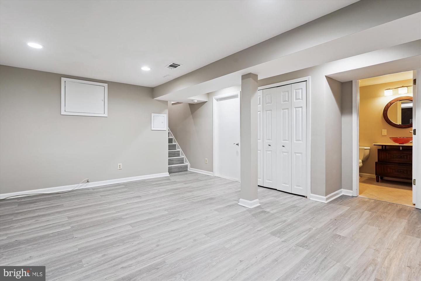 7921 JOURNEY LN, SPRINGFIELD, Virginia 22153, 4 Bedrooms Bedrooms, ,3 BathroomsBathrooms,Residential,For sale,7921 JOURNEY LN,VAFX2261124 MLS # VAFX2261124