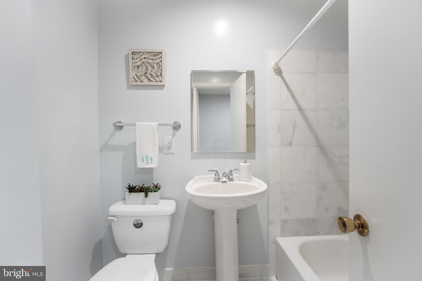2992 COVINGTON ST, FAIRFAX, Virginia 22031, 3 Bedrooms Bedrooms, ,3 BathroomsBathrooms,Residential,For sale,2992 COVINGTON ST,VAFX2261172 MLS # VAFX2261172