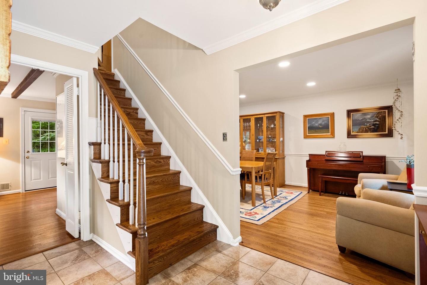 9260 ELJAMES DR, FAIRFAX, Virginia 22032, 4 Bedrooms Bedrooms, 14 Rooms Rooms,2 BathroomsBathrooms,Residential,For sale,9260 ELJAMES DR,VAFX2261182 MLS # VAFX2261182