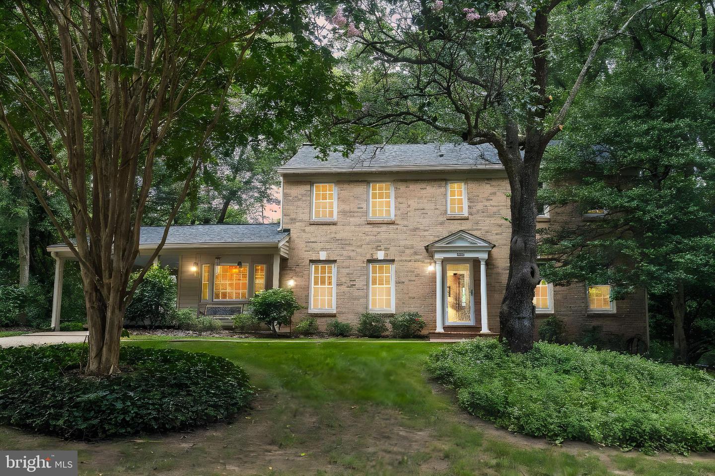 9260 ELJAMES DR, FAIRFAX, Virginia 22032, 4 Bedrooms Bedrooms, 14 Rooms Rooms,2 BathroomsBathrooms,Residential,For sale,9260 ELJAMES DR,VAFX2261182 MLS # VAFX2261182