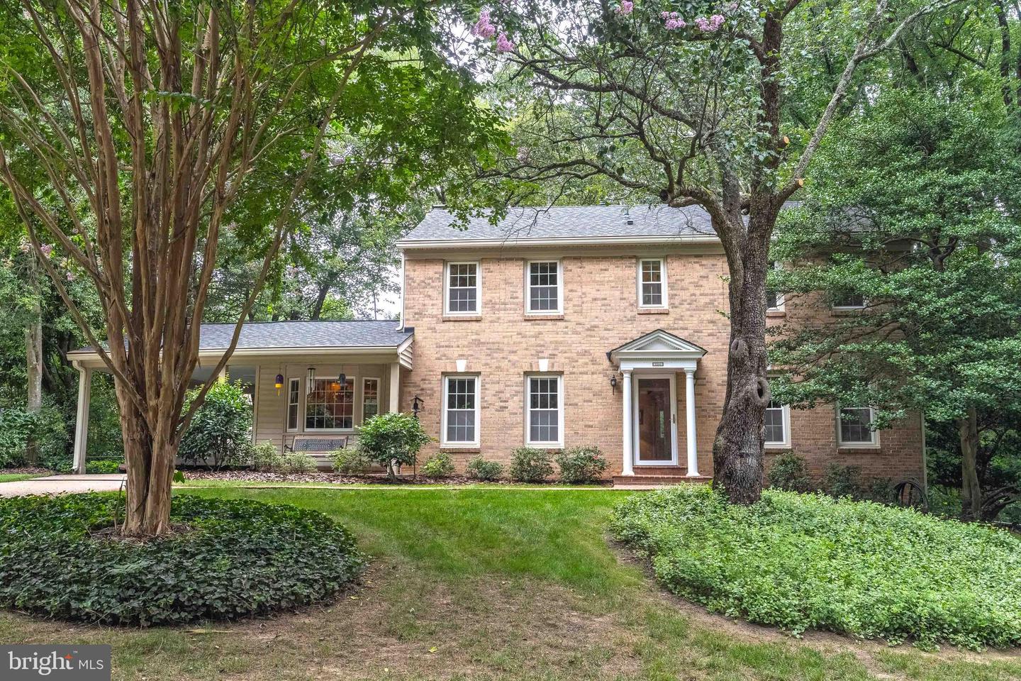 9260 ELJAMES DR, FAIRFAX, Virginia 22032, 4 Bedrooms Bedrooms, 14 Rooms Rooms,2 BathroomsBathrooms,Residential,For sale,9260 ELJAMES DR,VAFX2261182 MLS # VAFX2261182