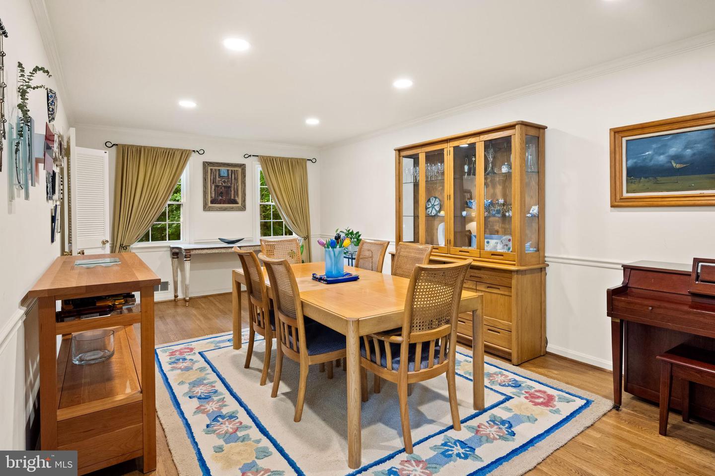 9260 ELJAMES DR, FAIRFAX, Virginia 22032, 4 Bedrooms Bedrooms, 14 Rooms Rooms,2 BathroomsBathrooms,Residential,For sale,9260 ELJAMES DR,VAFX2261182 MLS # VAFX2261182