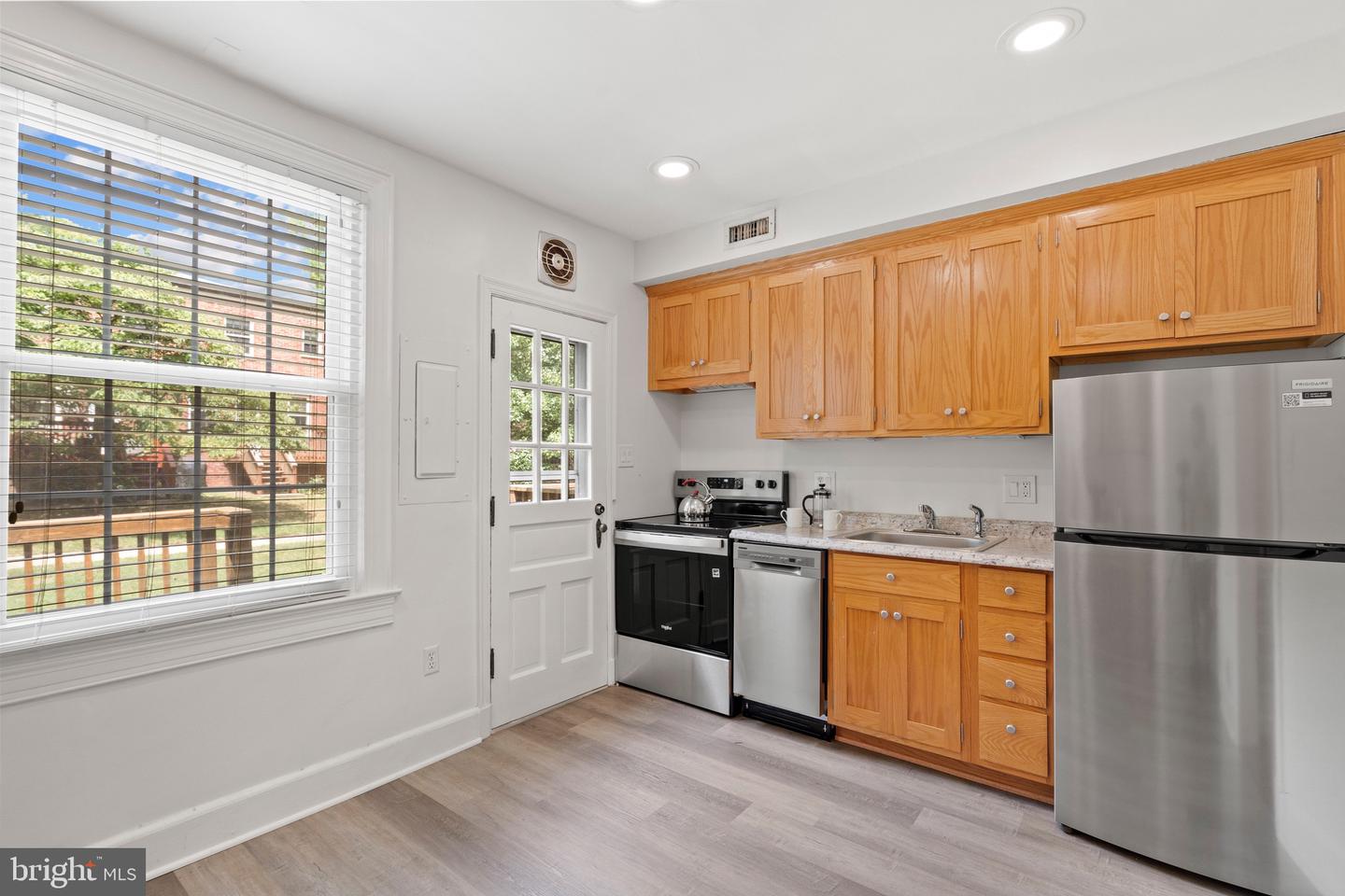 1415 S EDGEWOOD ST #463, ARLINGTON, Virginia 22204, 1 Bedroom Bedrooms, ,1 BathroomBathrooms,Residential,For sale,1415 S EDGEWOOD ST #463,VAAR2062154 MLS # VAAR2062154