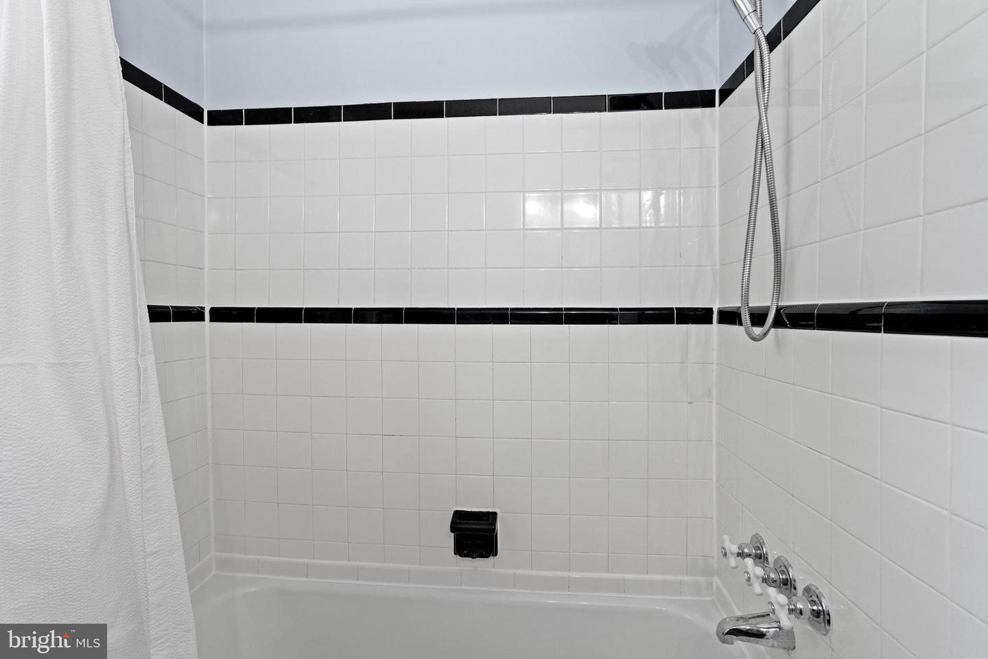 1415 S EDGEWOOD ST #463, ARLINGTON, Virginia 22204, 1 Bedroom Bedrooms, ,1 BathroomBathrooms,Residential,For sale,1415 S EDGEWOOD ST #463,VAAR2062154 MLS # VAAR2062154