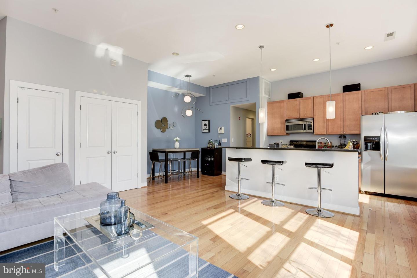 1240 4TH ST NW #200, WASHINGTON, District Of Columbia 20001, 2 Bedrooms Bedrooms, ,2 BathroomsBathrooms,Residential,For sale,1240 4TH ST NW #200,DCDC2214758 MLS # DCDC2214758