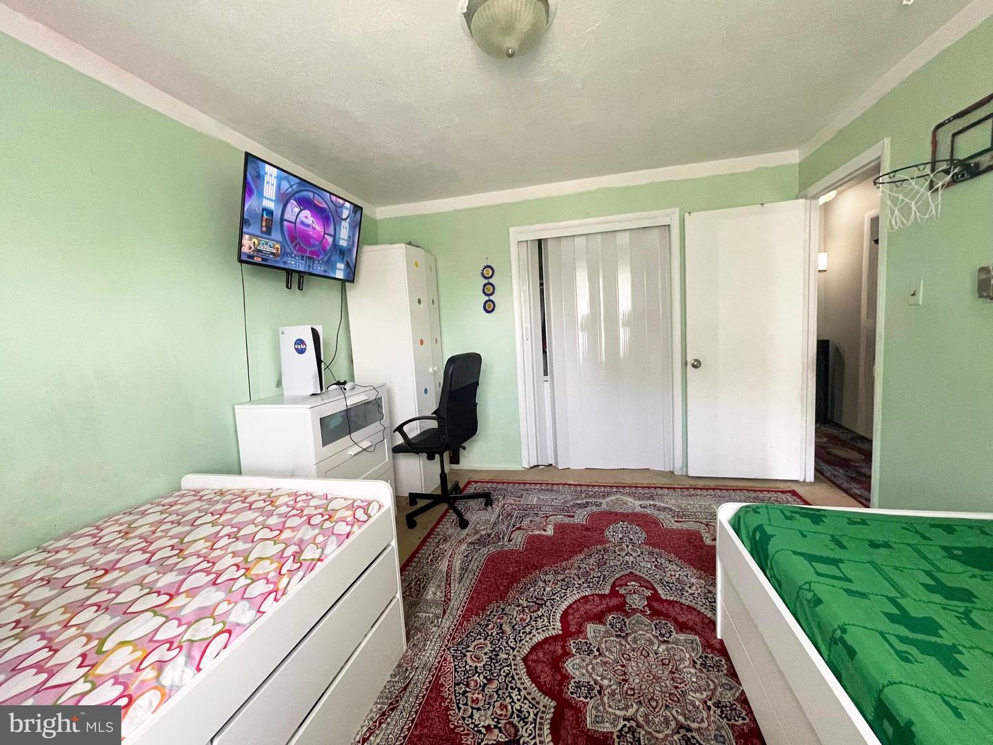 8424 RICHMOND HWY #90, ALEXANDRIA, Virginia 22309, 2 Bedrooms Bedrooms, ,1 BathroomBathrooms,Residential,For sale,8424 RICHMOND HWY #90,VAFX2260784 MLS # VAFX2260784