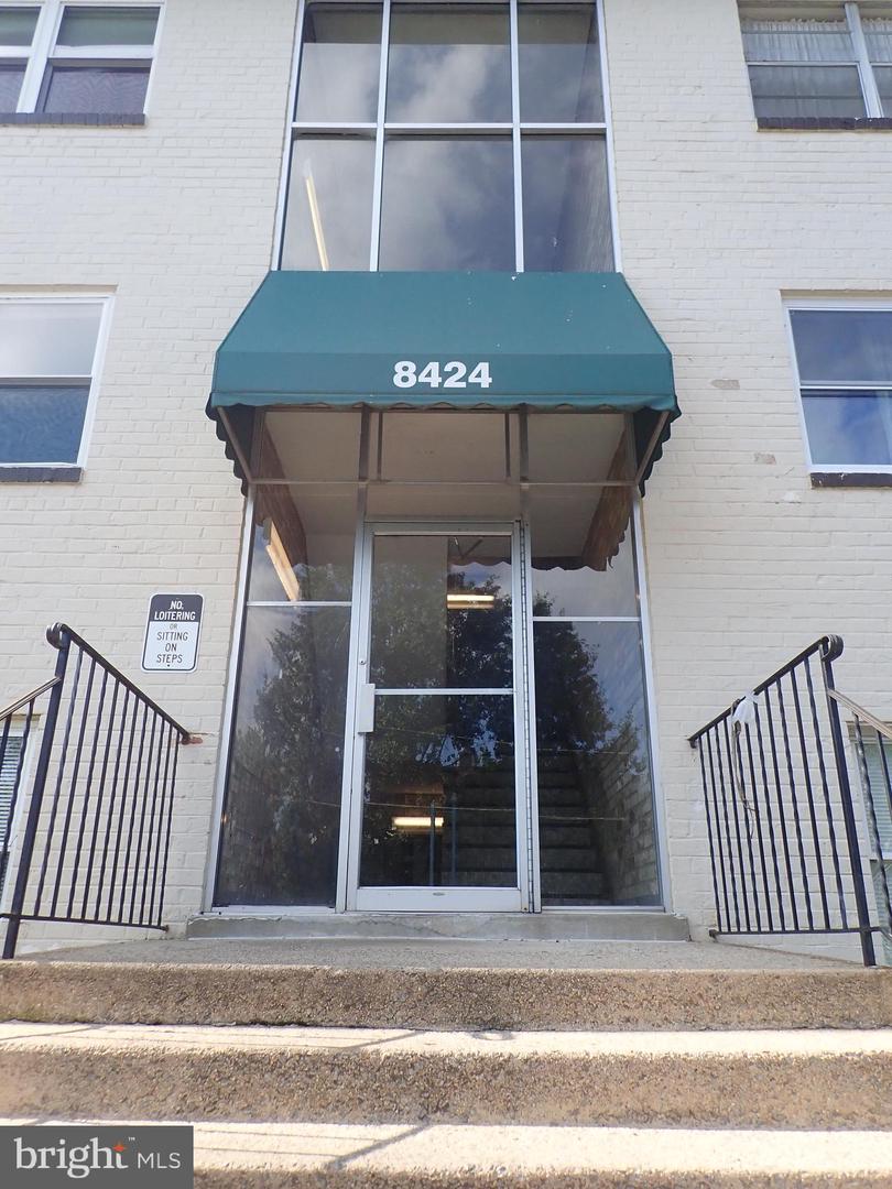 8424 RICHMOND HWY #90, ALEXANDRIA, Virginia 22309, 2 Bedrooms Bedrooms, ,1 BathroomBathrooms,Residential,For sale,8424 RICHMOND HWY #90,VAFX2260784 MLS # VAFX2260784