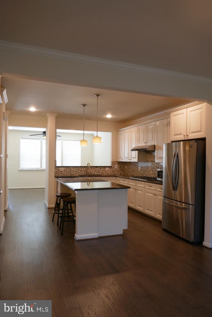 44132 PUMA SQ, CHANTILLY, Virginia 20152, 4 Bedrooms Bedrooms, ,3 BathroomsBathrooms,Residential,For sale,44132 PUMA SQ,VALO2104436 MLS # VALO2104436