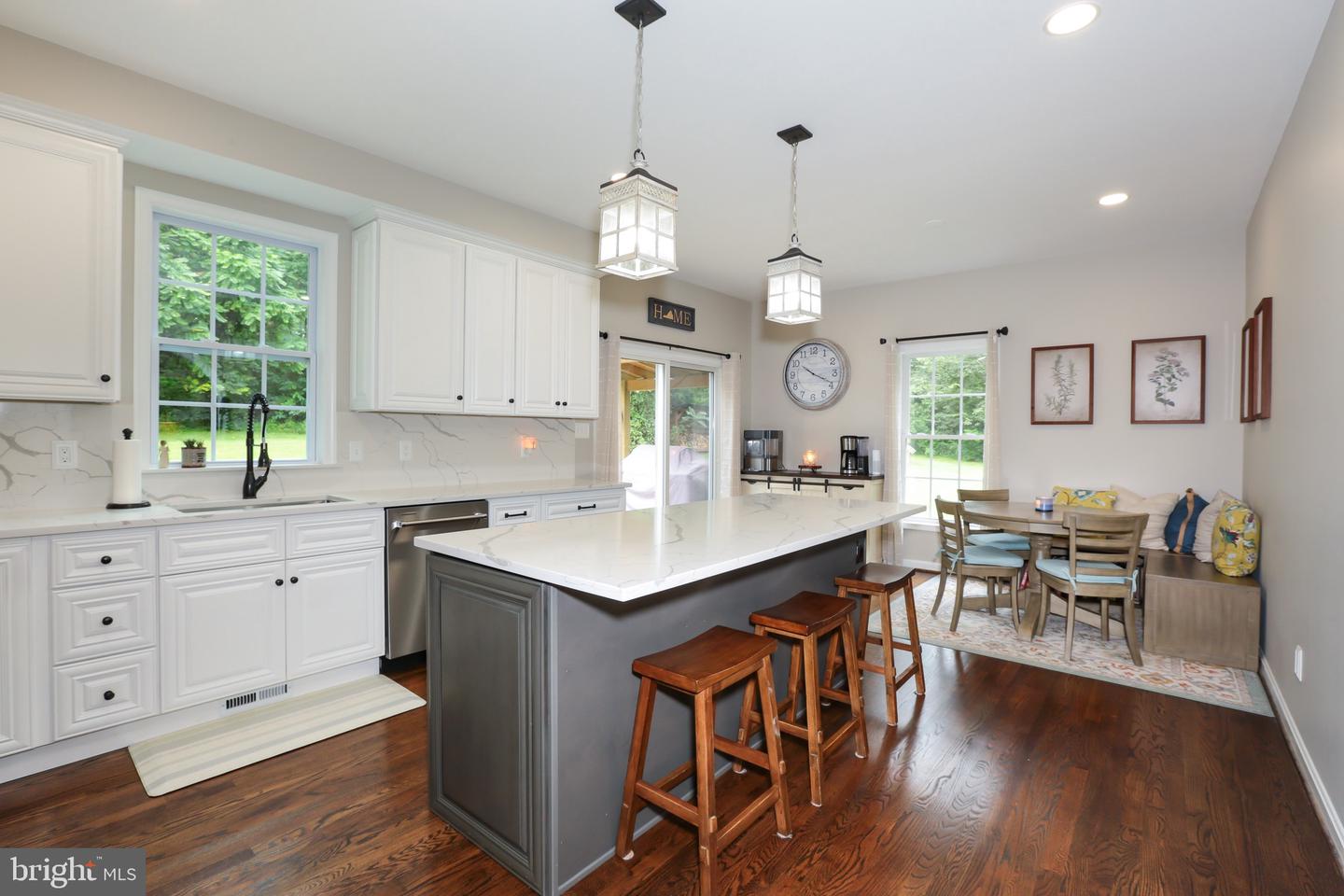 8404 ROGUES RD, WARRENTON, Virginia 20187, 3 Bedrooms Bedrooms, 13 Rooms Rooms,3 BathroomsBathrooms,Residential,For sale,8404 ROGUES RD,VAFQ2017908 MLS # VAFQ2017908
