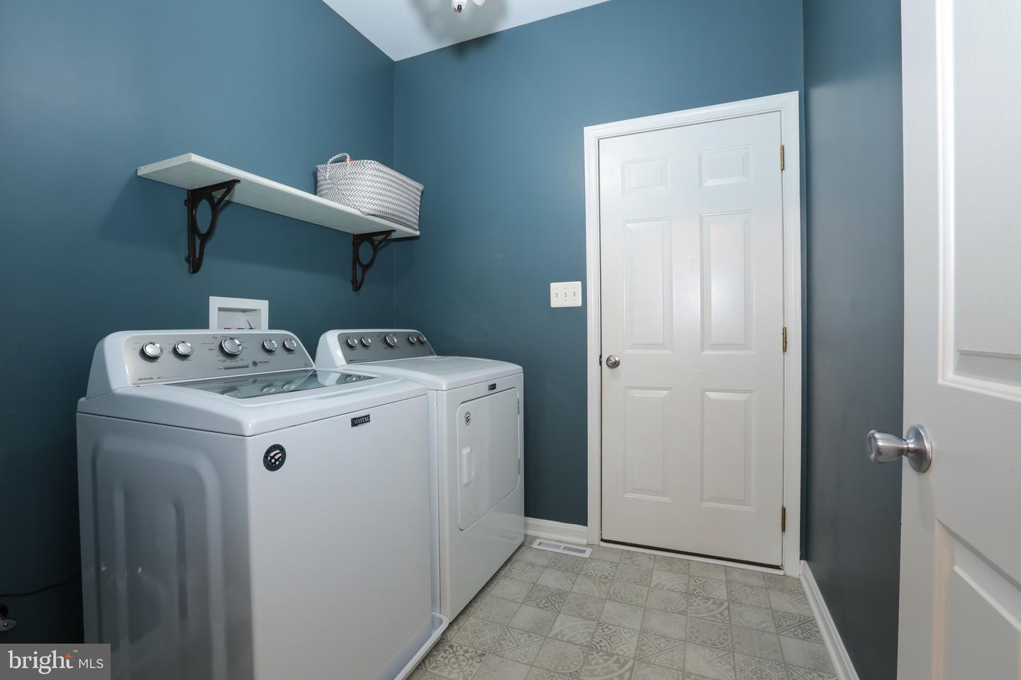 8404 ROGUES RD, WARRENTON, Virginia 20187, 3 Bedrooms Bedrooms, 13 Rooms Rooms,3 BathroomsBathrooms,Residential,For sale,8404 ROGUES RD,VAFQ2017908 MLS # VAFQ2017908