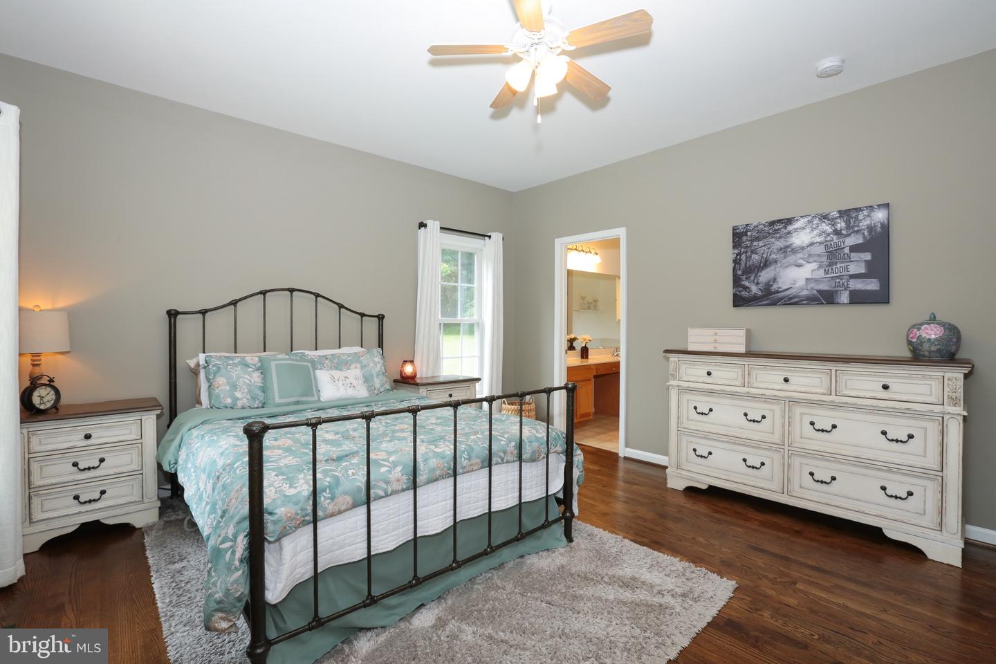 8404 ROGUES RD, WARRENTON, Virginia 20187, 3 Bedrooms Bedrooms, 13 Rooms Rooms,3 BathroomsBathrooms,Residential,For sale,8404 ROGUES RD,VAFQ2017908 MLS # VAFQ2017908