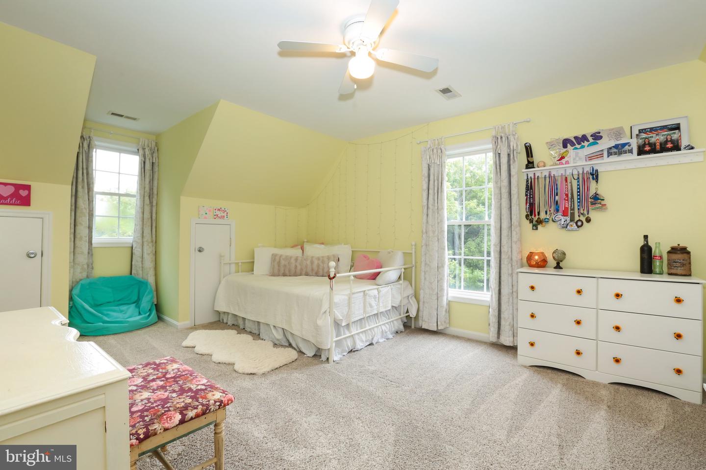 8404 ROGUES RD, WARRENTON, Virginia 20187, 3 Bedrooms Bedrooms, 13 Rooms Rooms,3 BathroomsBathrooms,Residential,For sale,8404 ROGUES RD,VAFQ2017908 MLS # VAFQ2017908