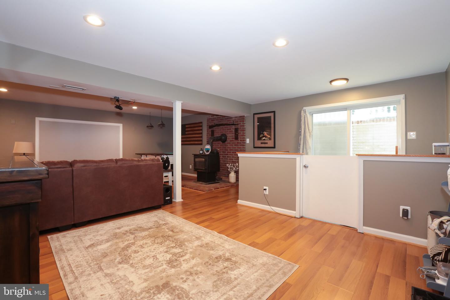8404 ROGUES RD, WARRENTON, Virginia 20187, 3 Bedrooms Bedrooms, 13 Rooms Rooms,3 BathroomsBathrooms,Residential,For sale,8404 ROGUES RD,VAFQ2017908 MLS # VAFQ2017908