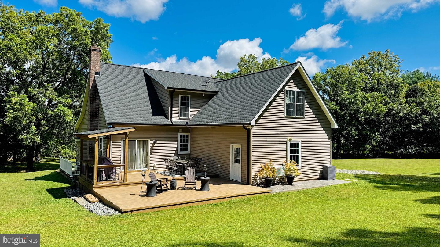 8404 ROGUES RD, WARRENTON, Virginia 20187, 3 Bedrooms Bedrooms, 13 Rooms Rooms,3 BathroomsBathrooms,Residential,For sale,8404 ROGUES RD,VAFQ2017908 MLS # VAFQ2017908