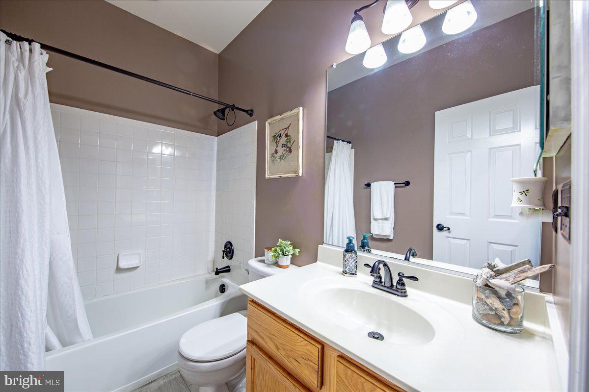 254 WHITWORTH DR, CULPEPER, Virginia 22701, 4 Bedrooms Bedrooms, ,3 BathroomsBathrooms,Residential,For sale,254 WHITWORTH DR,VACU2011254 MLS # VACU2011254