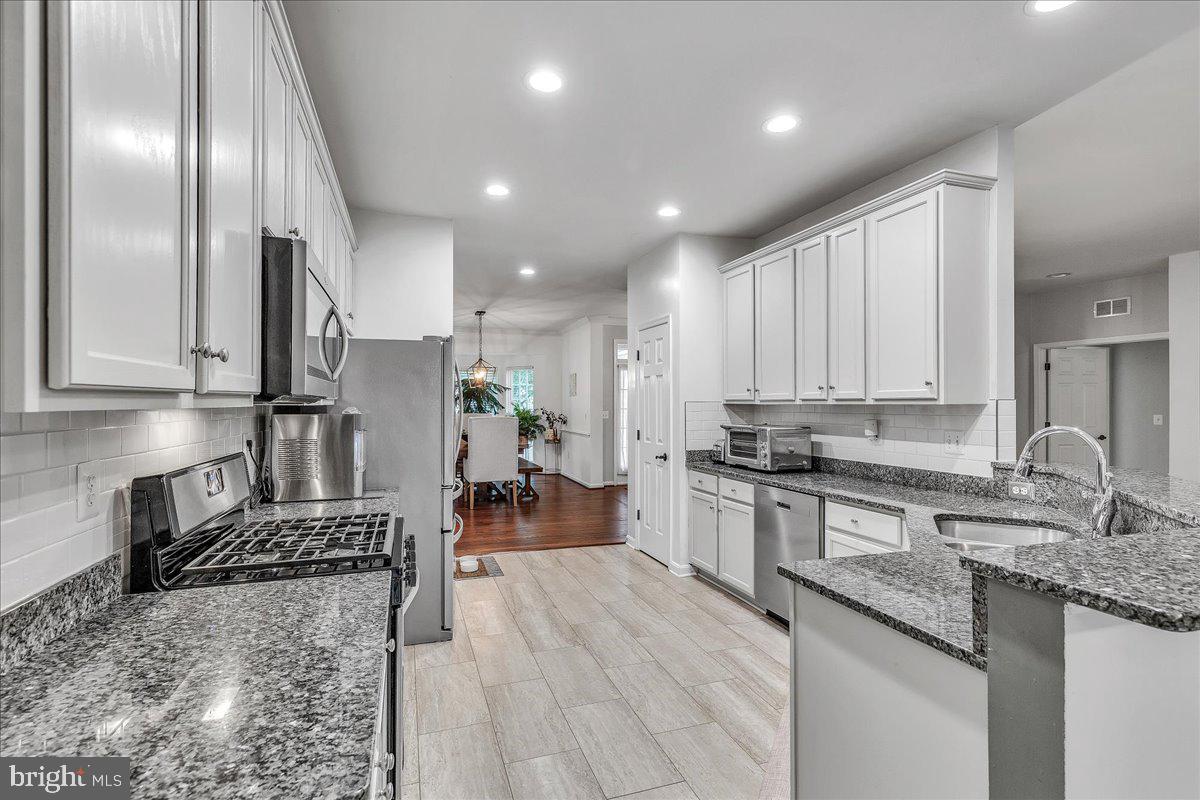 254 WHITWORTH DR, CULPEPER, Virginia 22701, 4 Bedrooms Bedrooms, ,3 BathroomsBathrooms,Residential,For sale,254 WHITWORTH DR,VACU2011254 MLS # VACU2011254