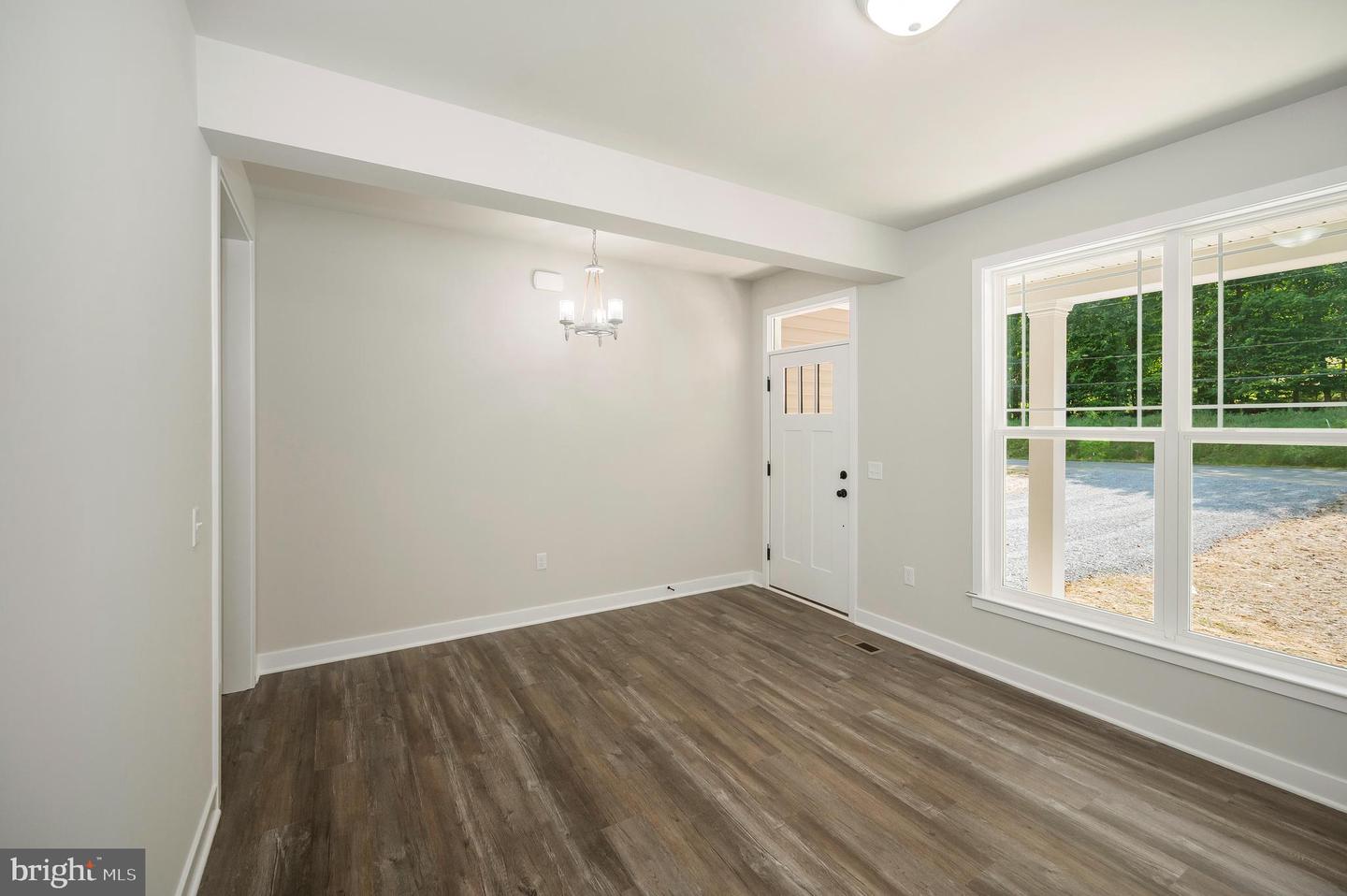 4 MACGREGOR RIDGE RD, STAFFORD, Virginia 22554, 4 Bedrooms Bedrooms, ,2 BathroomsBathrooms,Residential,For sale,4 MACGREGOR RIDGE RD,VAST2041788 MLS # VAST2041788