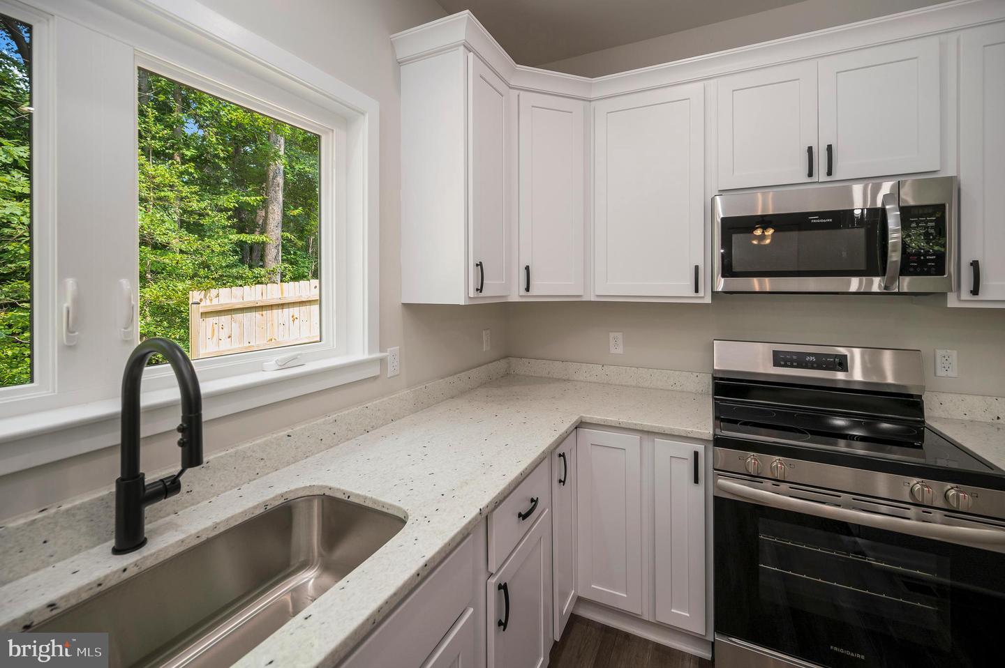 4 MACGREGOR RIDGE RD, STAFFORD, Virginia 22554, 4 Bedrooms Bedrooms, ,2 BathroomsBathrooms,Residential,For sale,4 MACGREGOR RIDGE RD,VAST2041788 MLS # VAST2041788