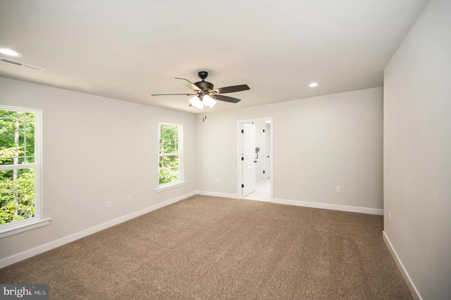 4 MACGREGOR RIDGE RD, STAFFORD, Virginia 22554, 4 Bedrooms Bedrooms, ,2 BathroomsBathrooms,Residential,For sale,4 MACGREGOR RIDGE RD,VAST2041788 MLS # VAST2041788