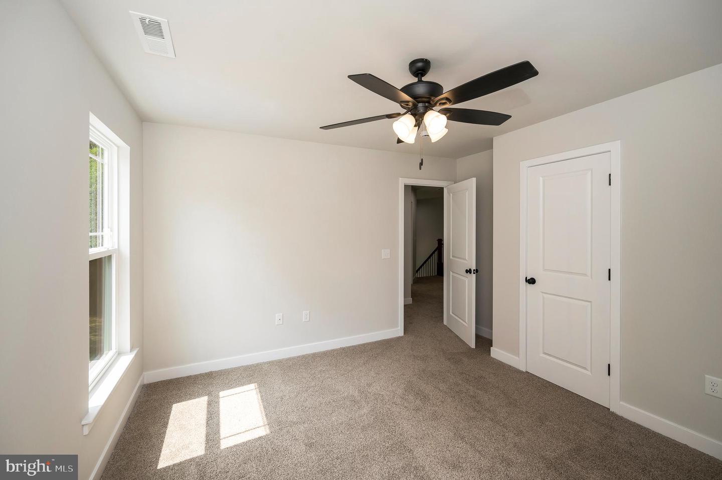 4 MACGREGOR RIDGE RD, STAFFORD, Virginia 22554, 4 Bedrooms Bedrooms, ,2 BathroomsBathrooms,Residential,For sale,4 MACGREGOR RIDGE RD,VAST2041788 MLS # VAST2041788