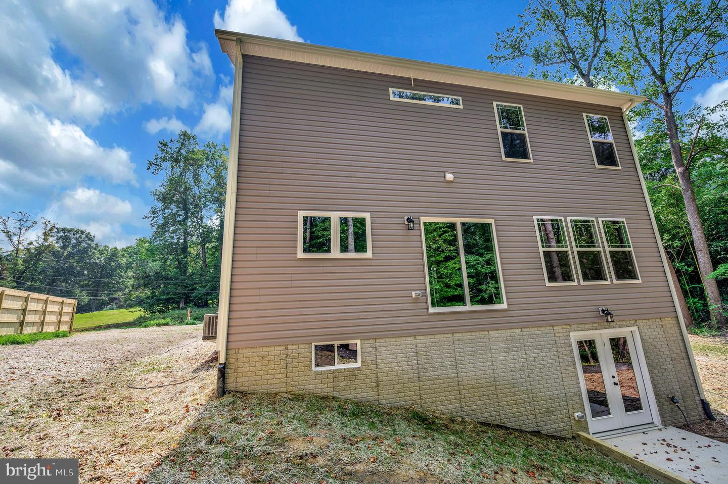 4 MACGREGOR RIDGE RD, STAFFORD, Virginia 22554, 4 Bedrooms Bedrooms, ,2 BathroomsBathrooms,Residential,For sale,4 MACGREGOR RIDGE RD,VAST2041788 MLS # VAST2041788