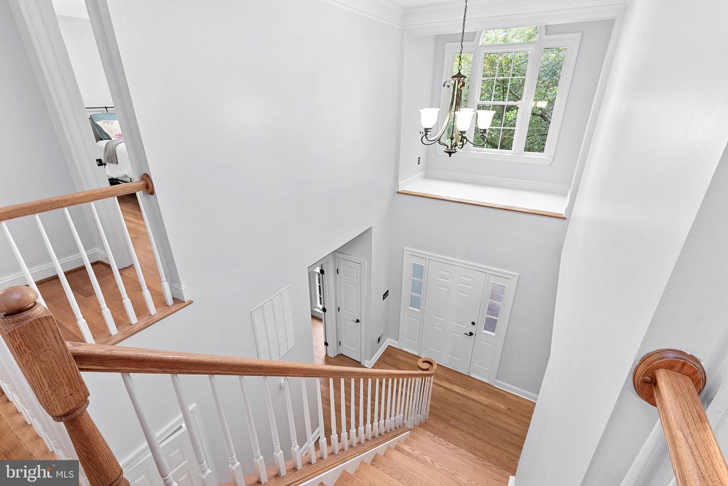 15700 TRAPSHIRE CT, WATERFORD, Virginia 20197, 5 Bedrooms Bedrooms, ,3 BathroomsBathrooms,Residential,For sale,15700 TRAPSHIRE CT,VALO2104380 MLS # VALO2104380