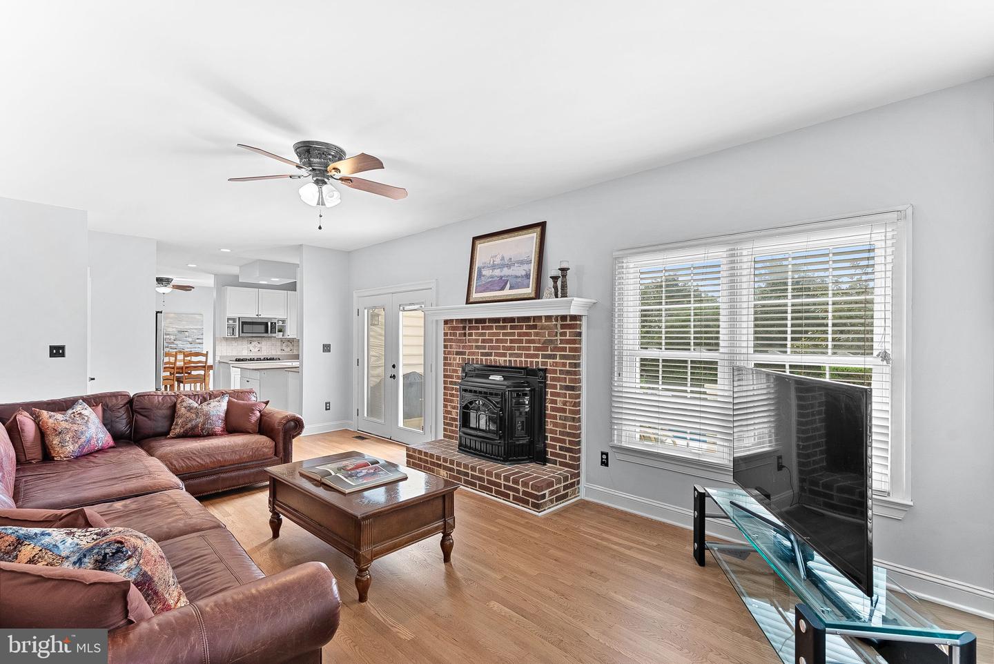 15700 TRAPSHIRE CT, WATERFORD, Virginia 20197, 5 Bedrooms Bedrooms, ,3 BathroomsBathrooms,Residential,For sale,15700 TRAPSHIRE CT,VALO2104380 MLS # VALO2104380