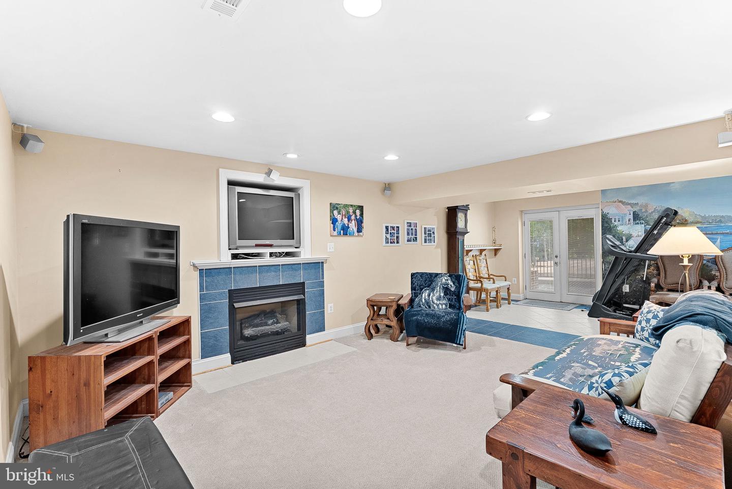 15700 TRAPSHIRE CT, WATERFORD, Virginia 20197, 5 Bedrooms Bedrooms, ,3 BathroomsBathrooms,Residential,For sale,15700 TRAPSHIRE CT,VALO2104380 MLS # VALO2104380