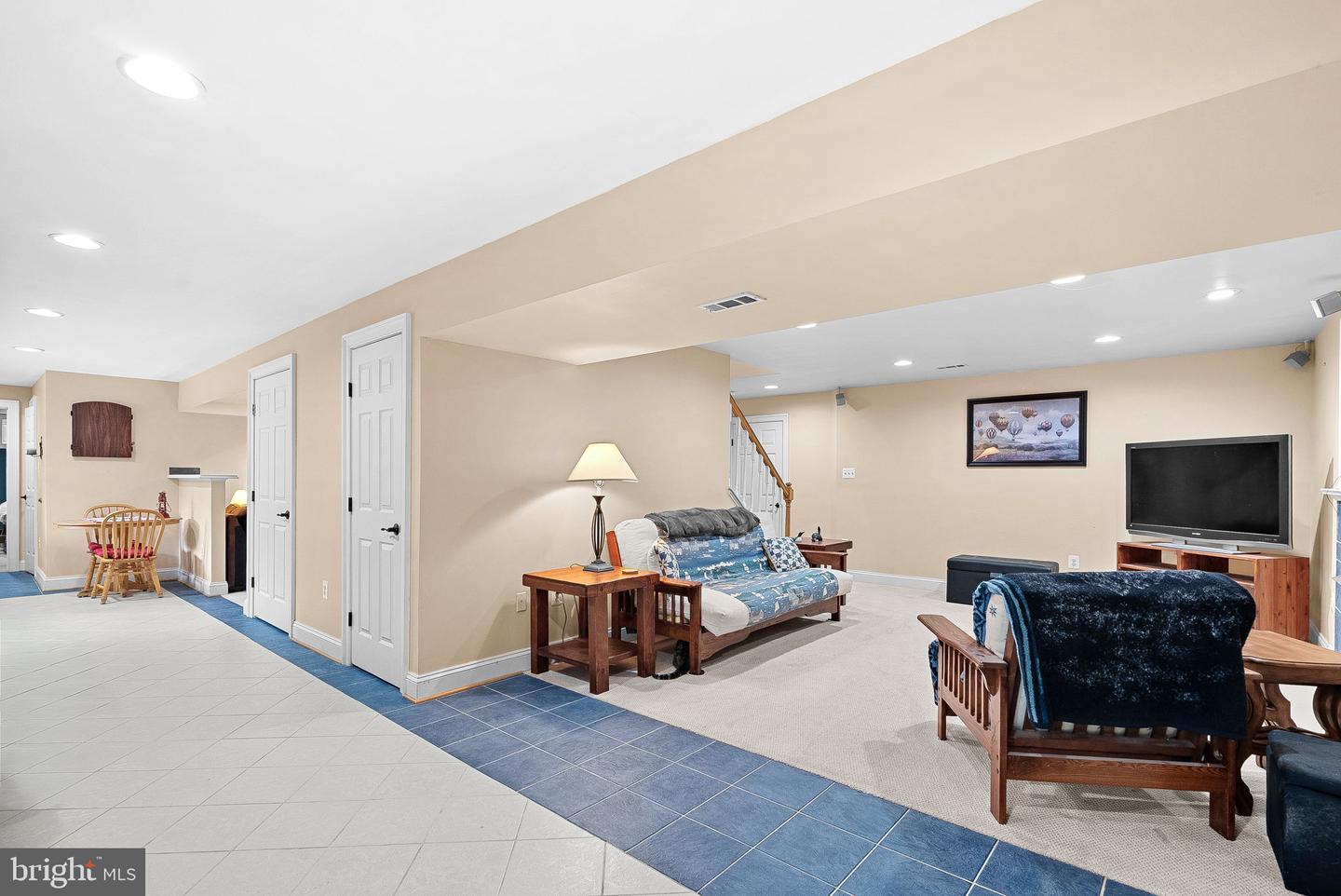 15700 TRAPSHIRE CT, WATERFORD, Virginia 20197, 5 Bedrooms Bedrooms, ,3 BathroomsBathrooms,Residential,For sale,15700 TRAPSHIRE CT,VALO2104380 MLS # VALO2104380