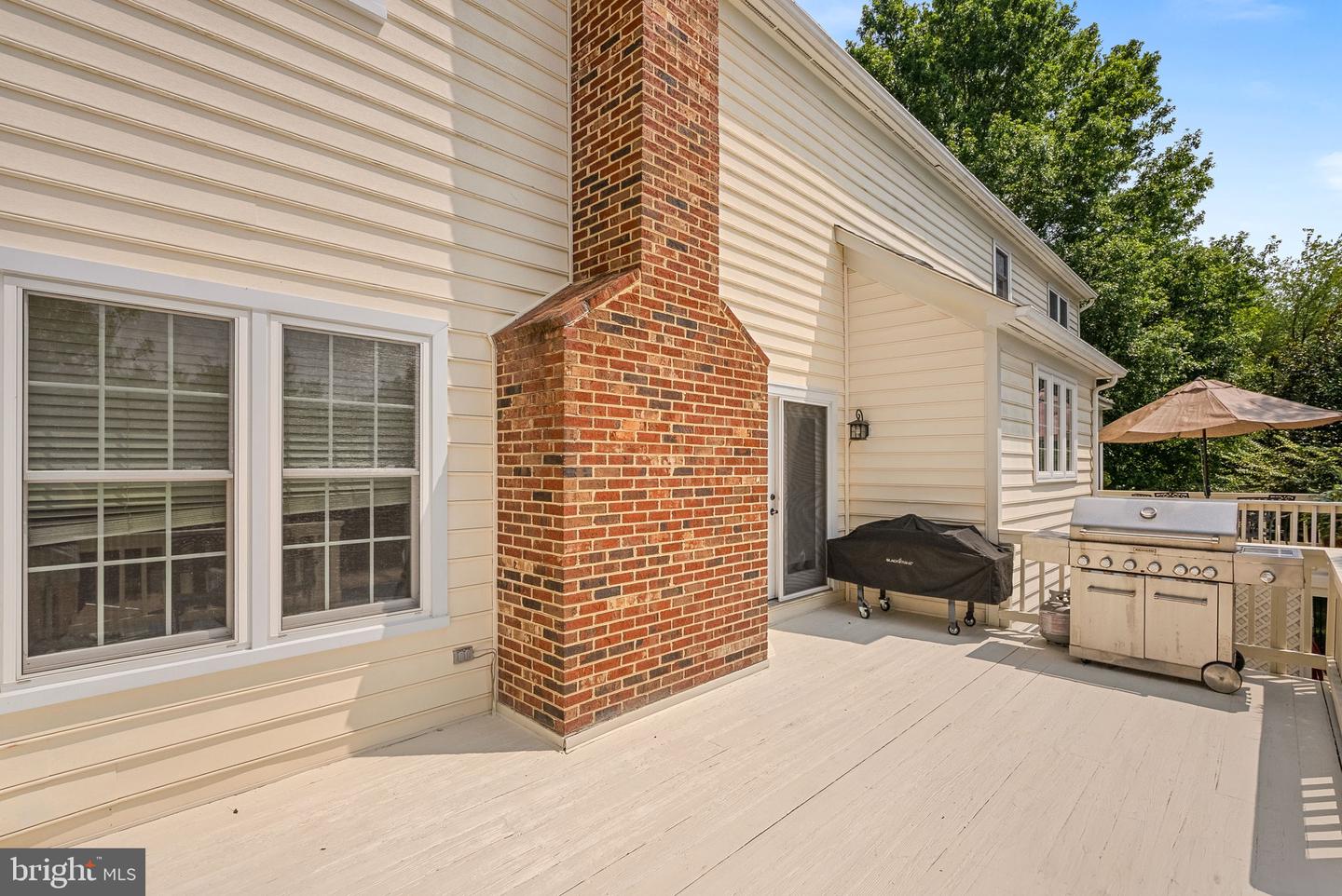 15700 TRAPSHIRE CT, WATERFORD, Virginia 20197, 5 Bedrooms Bedrooms, ,3 BathroomsBathrooms,Residential,For sale,15700 TRAPSHIRE CT,VALO2104380 MLS # VALO2104380