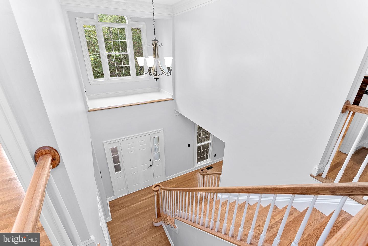 15700 TRAPSHIRE CT, WATERFORD, Virginia 20197, 5 Bedrooms Bedrooms, ,3 BathroomsBathrooms,Residential,For sale,15700 TRAPSHIRE CT,VALO2104380 MLS # VALO2104380