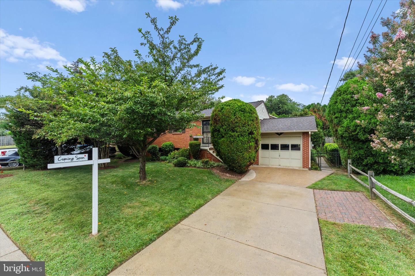 14023 GRAYSON RD, WOODBRIDGE, Virginia 22191, 3 Bedrooms Bedrooms, 6 Rooms Rooms,1 BathroomBathrooms,Residential,For sale,14023 GRAYSON RD,VAPW2101312 MLS # VAPW2101312