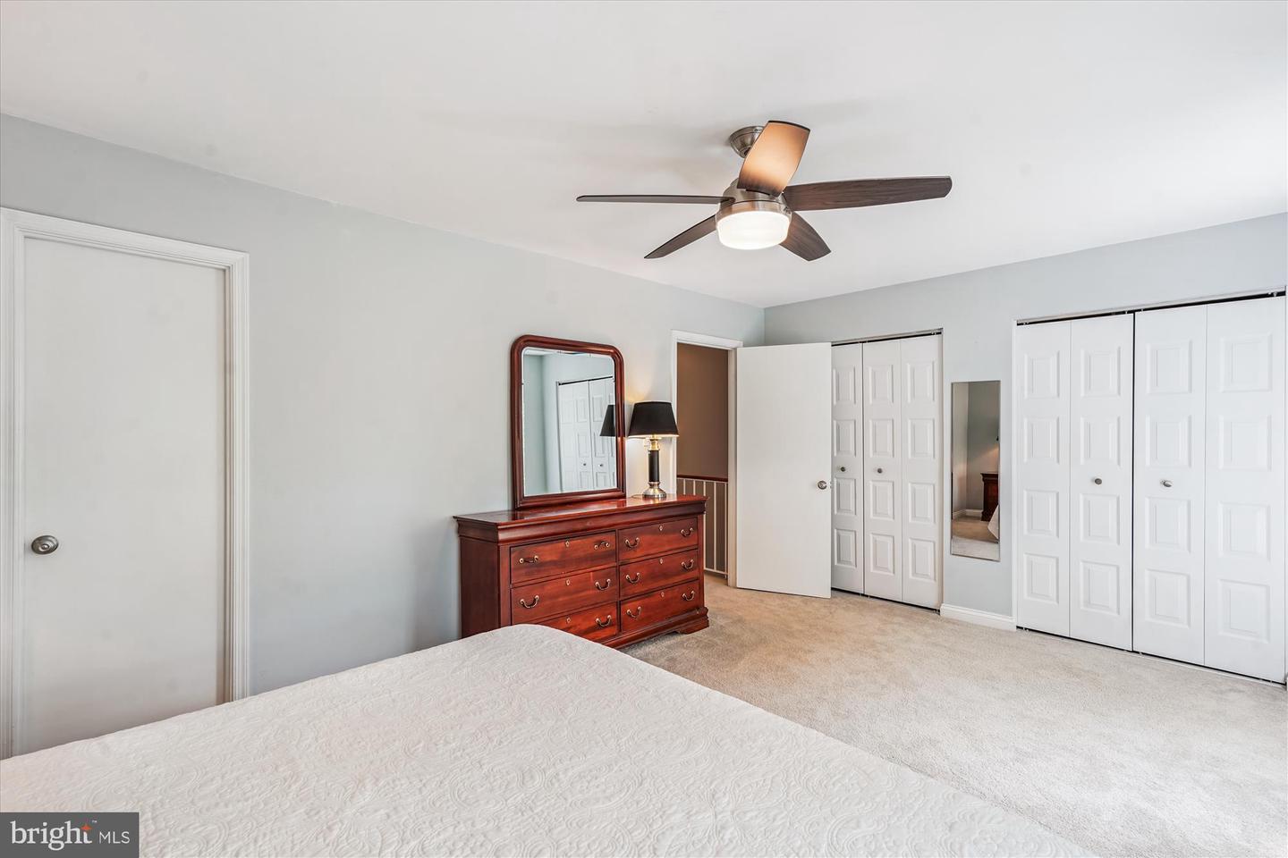 7852 NEWPORT GLEN PASS, ANNANDALE, Virginia 22003, 4 Bedrooms Bedrooms, ,3 BathroomsBathrooms,Residential,For sale,7852 NEWPORT GLEN PASS,VAFX2260746 MLS # VAFX2260746