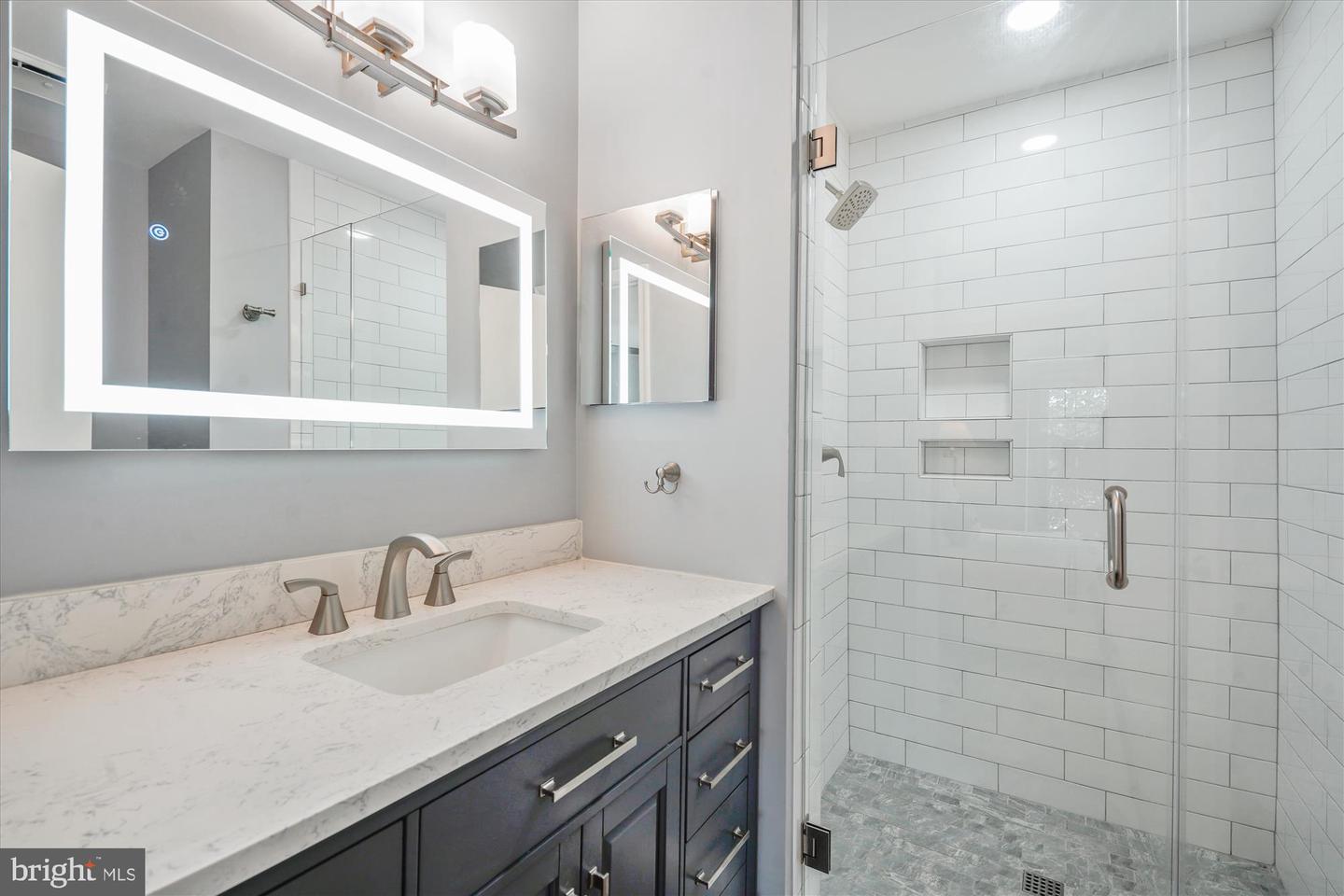 7852 NEWPORT GLEN PASS, ANNANDALE, Virginia 22003, 4 Bedrooms Bedrooms, ,3 BathroomsBathrooms,Residential,For sale,7852 NEWPORT GLEN PASS,VAFX2260746 MLS # VAFX2260746