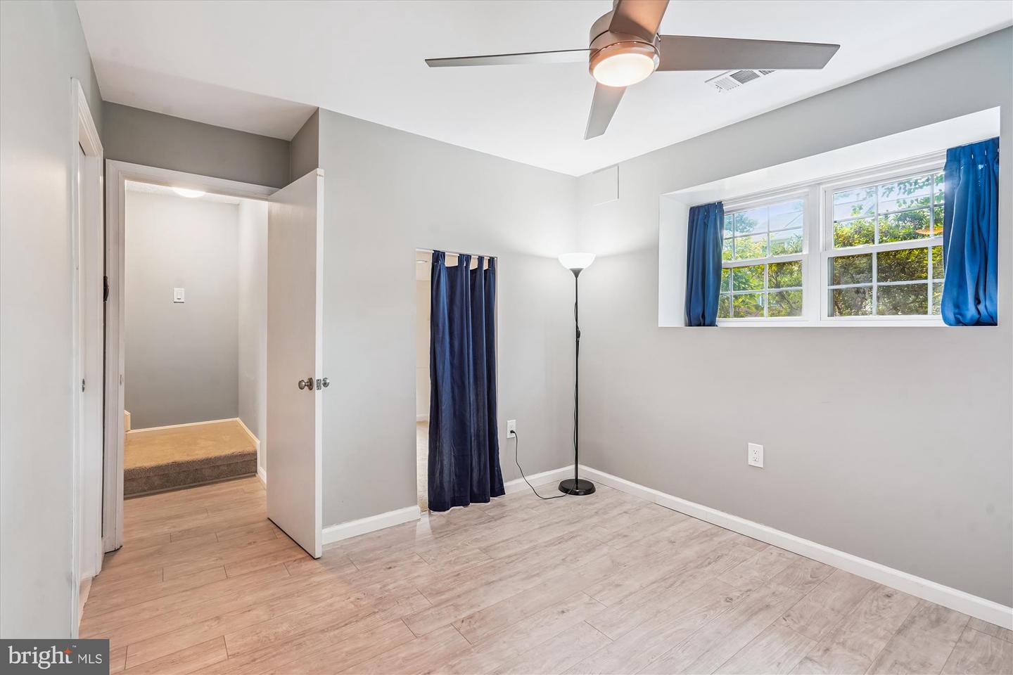 7852 NEWPORT GLEN PASS, ANNANDALE, Virginia 22003, 4 Bedrooms Bedrooms, ,3 BathroomsBathrooms,Residential,For sale,7852 NEWPORT GLEN PASS,VAFX2260746 MLS # VAFX2260746