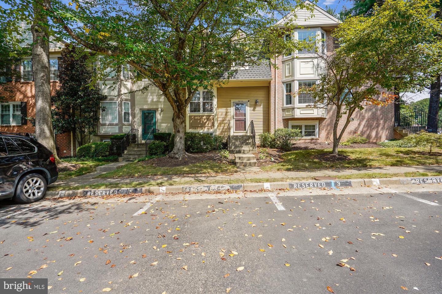 7852 NEWPORT GLEN PASS, ANNANDALE, Virginia 22003, 4 Bedrooms Bedrooms, ,3 BathroomsBathrooms,Residential,For sale,7852 NEWPORT GLEN PASS,VAFX2260746 MLS # VAFX2260746