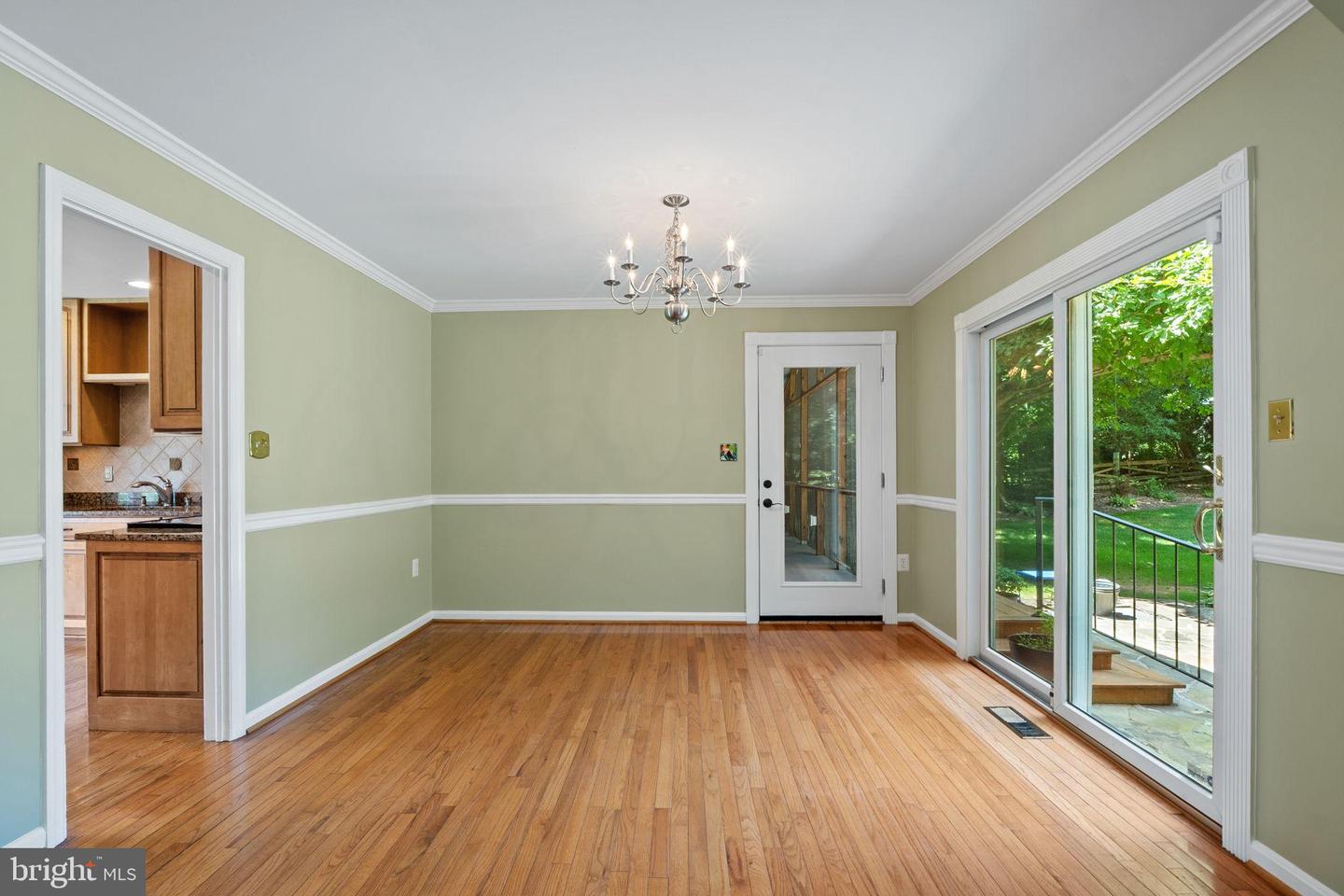 5265 OFALY RD, FAIRFAX, Virginia 22030, 4 Bedrooms Bedrooms, 18 Rooms Rooms,2 BathroomsBathrooms,Residential,For sale,5265 OFALY RD,VAFX2260756 MLS # VAFX2260756